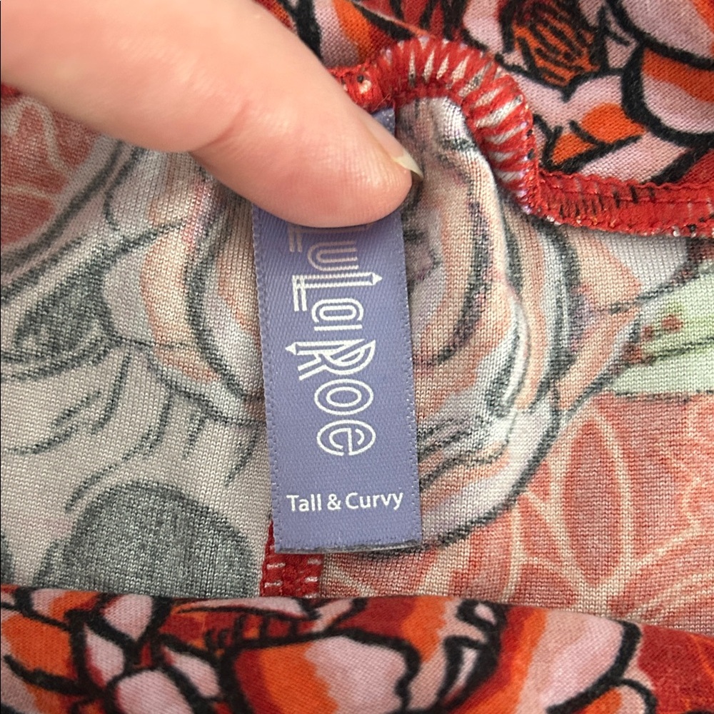 LuLaRoe Skull Floral Leggings - Picture 4 of 4